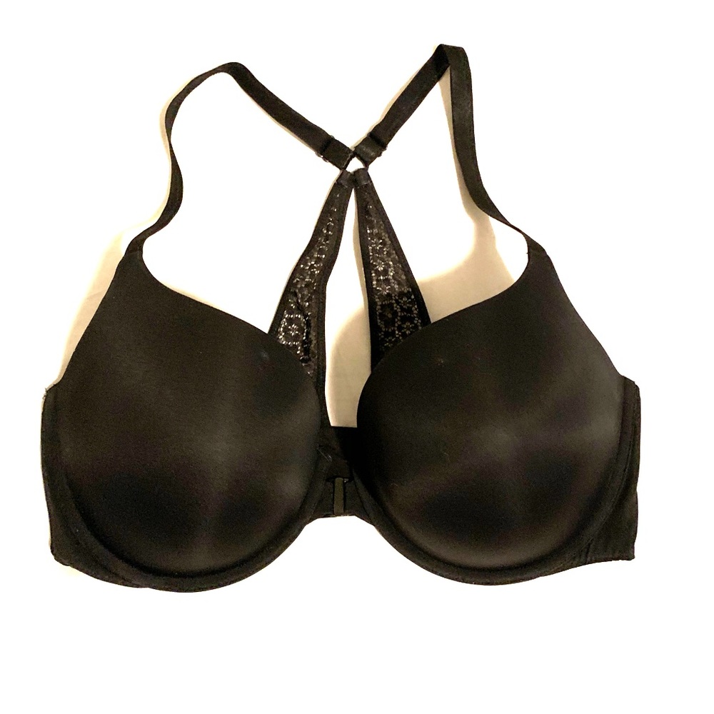 Black front-fasten bra